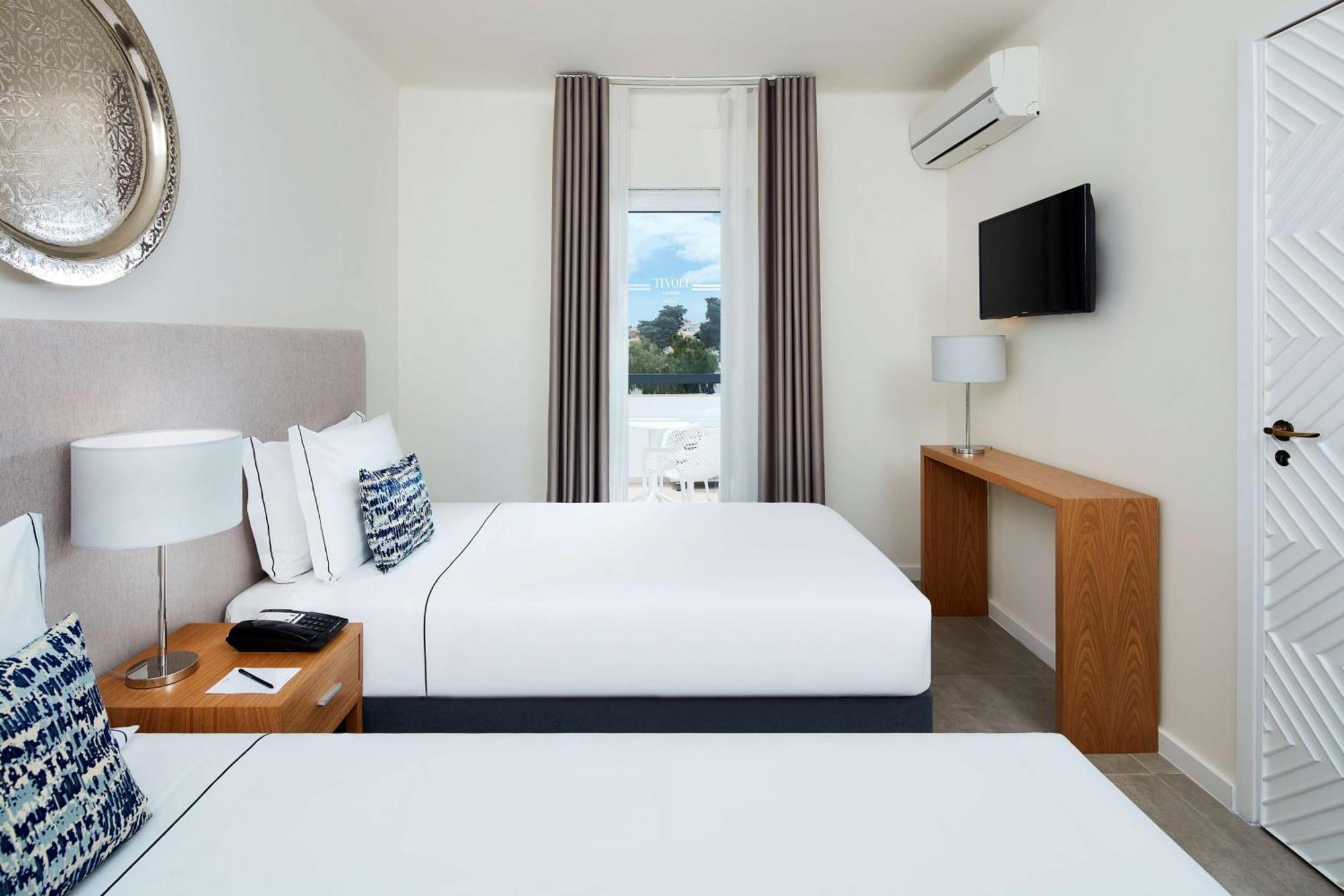Familie Accommodatie met Uitzicht op het Zwembad